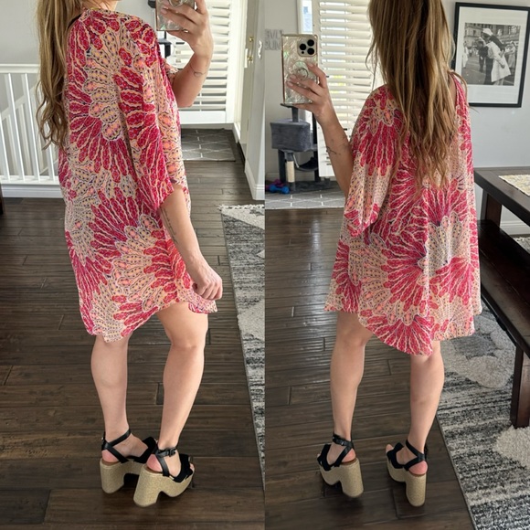 Victoria’s Secret Beaded Beach Pool Coverup Size Medium - Picture 9 of 9